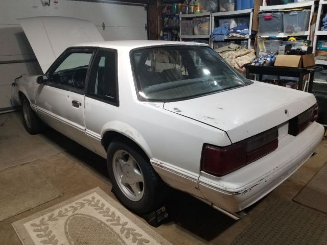 1988 Ford Mustang LX - photo 8