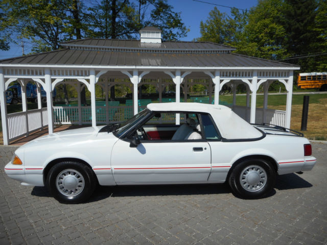 1988 Ford Mustang NO RESERVE AUCTION - LAST HIGHEST BIDDER WINS CAR! - photo 4