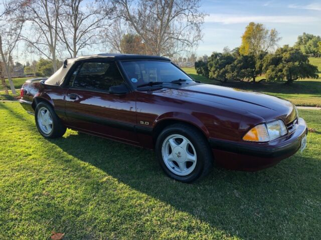 1988 Ford Mustang LX Convertible - photo 10