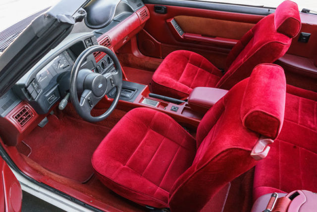 1988 Ford Mustang Convertible - photo 13