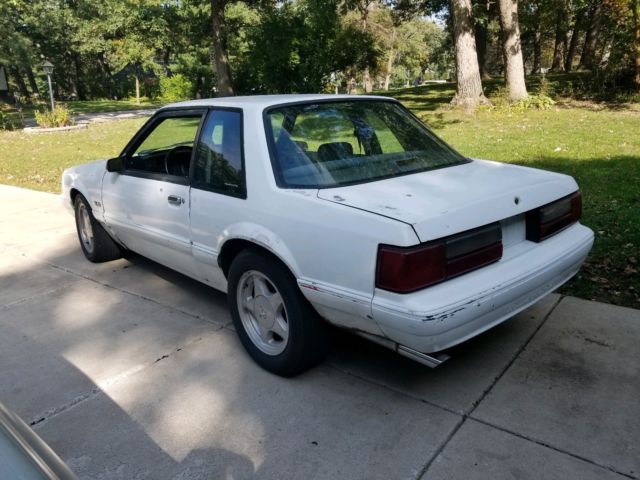 1988 Ford Mustang LX - photo 2