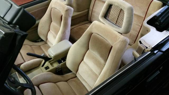 1988 Ford Mustang LX Convertible 2-Door - photo 8