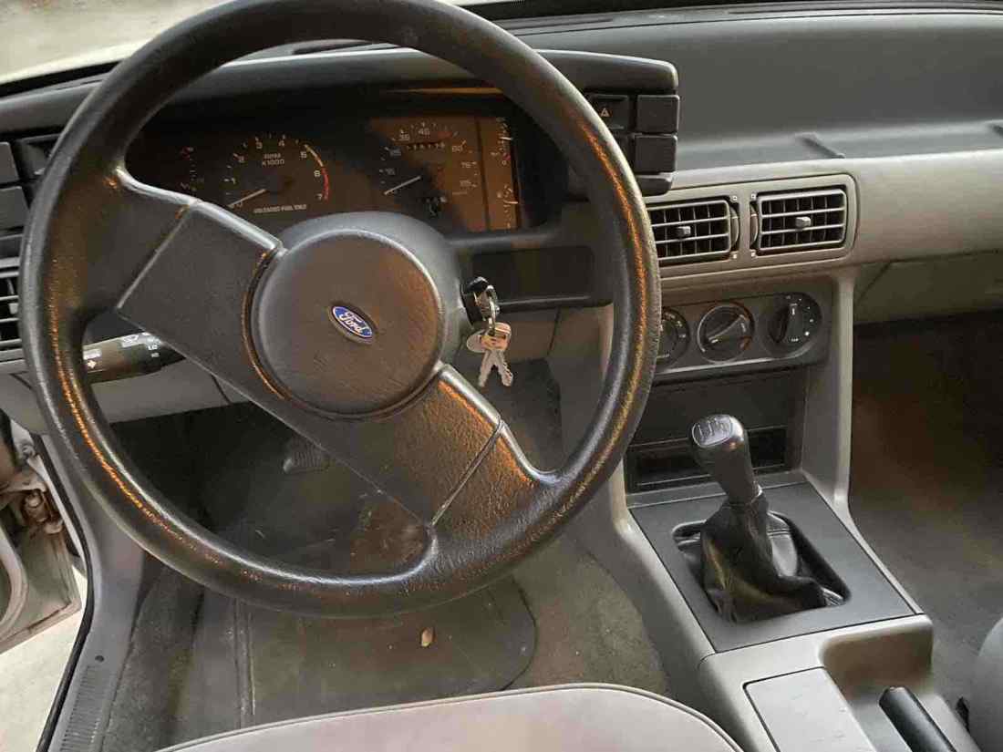 1988 Ford Mustang LX - photo 8