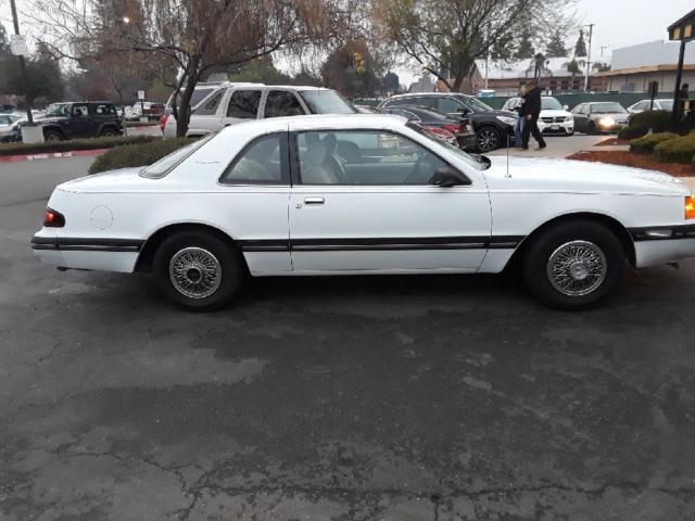 1988 Ford Thunderbird LX - photo 4