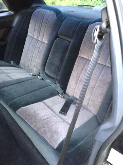 1988 Ford Thunderbird Gold - photo 10