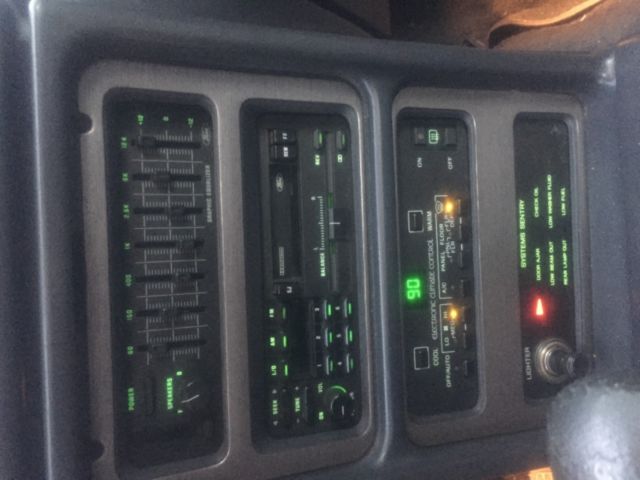1988 Ford Thunderbird - photo 11