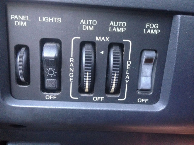 1988 Ford Thunderbird - photo 8