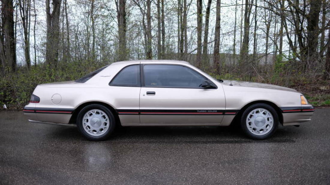 1988 Ford Thunderbird Turbo 2dr Coupe - photo 7