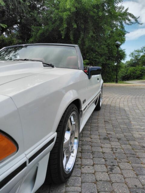 1988 Ford Mustang GT convertible modified - photo 12
