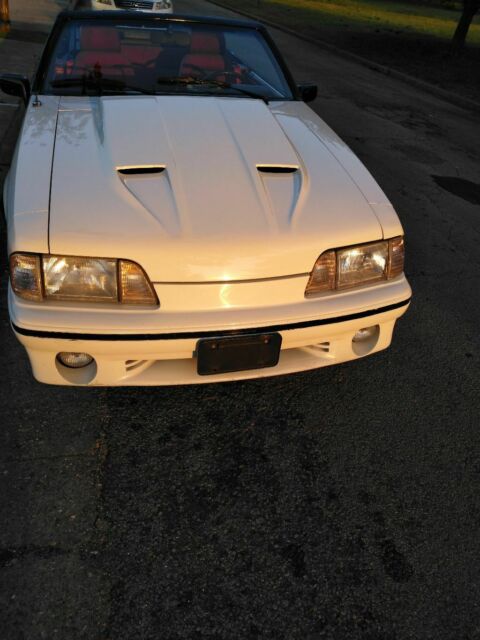1988 Ford Mustang GT convertible modified - photo 3