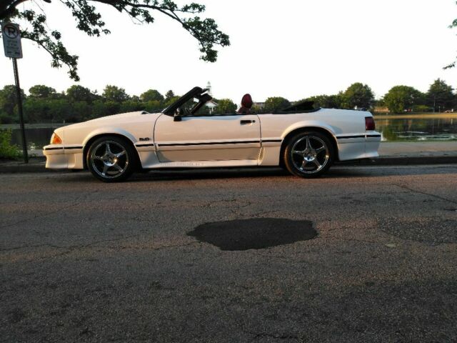 1988 Ford Mustang GT convertible modified - photo 9