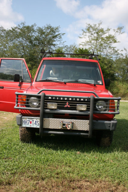 1988 Mitsubishi Montero base - photo 2