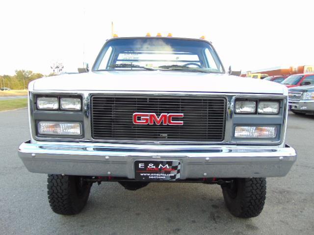 1988 GMC 1 Ton Chassis-Cabs -- - photo 8