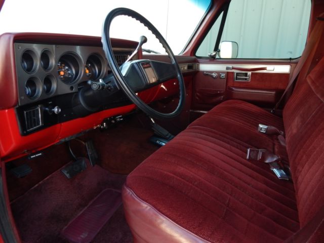 1987 Chevrolet Suburban 2500 Silverado - photo 7