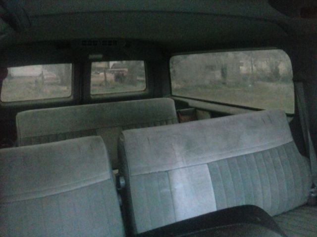 1988 GMC Suburban - photo 5