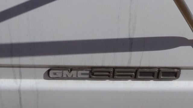 1988 GMC Sierra 3500 Regular 2 door cab - photo 8