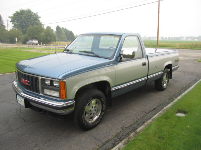 1988 GMC / Chevrolet C/K 1500 Sierra SLE 4x4 Pickup 31,500 Miles 1 Owner 1988 GMC Sierra 1500 SLE
