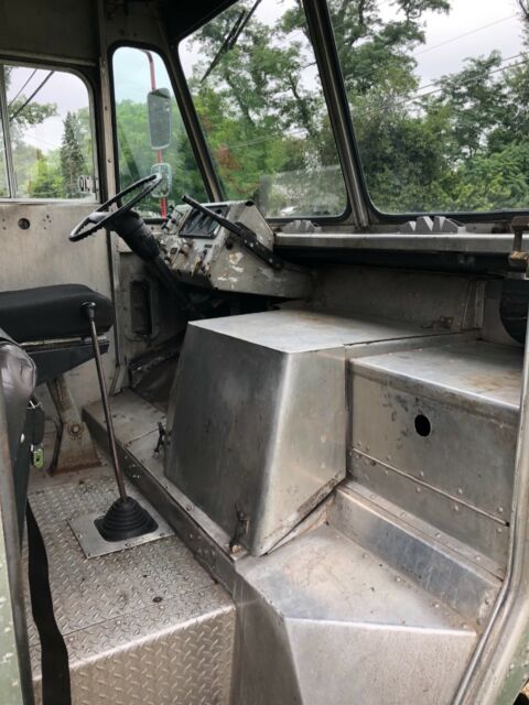 1988 GMC Grumman P30 Step Van - photo 9
