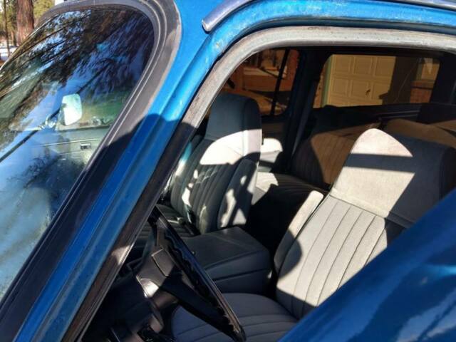 1988 GMC Suburban - photo 9