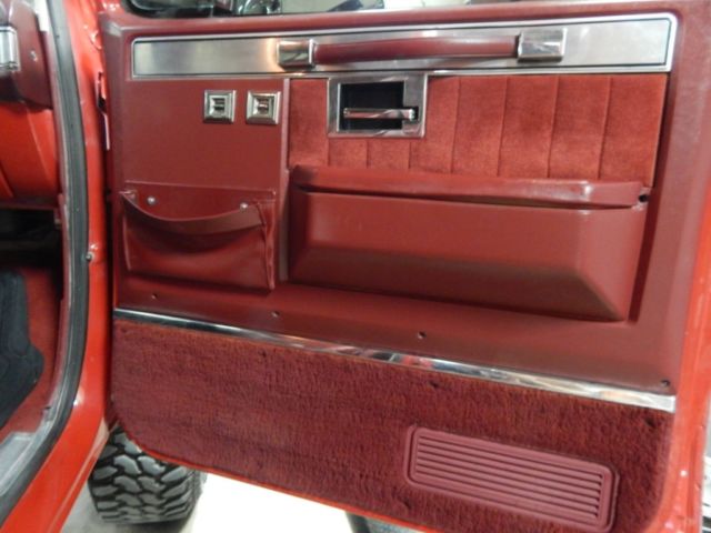 1988 Chevrolet C/K Pickup 3500 Silverado - photo 10