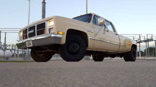 1988 GMC R30 Crew Cab square body Dually 3+3 1988 GMC Sierra 3500 Sierra Classic