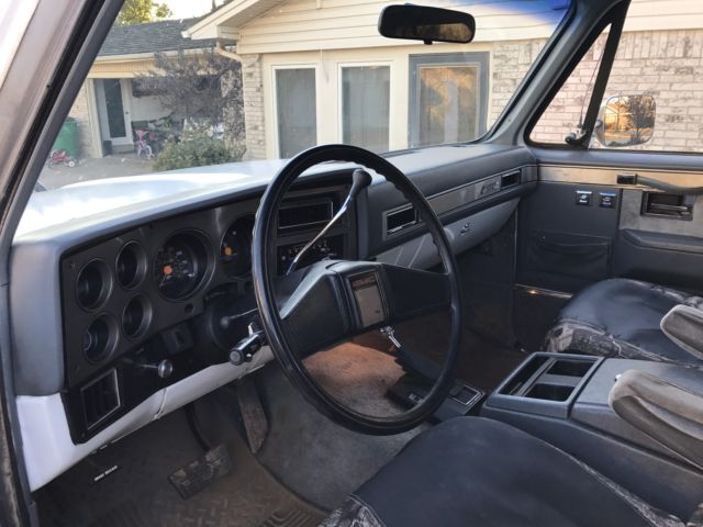 1988 GMC Suburban - photo 11