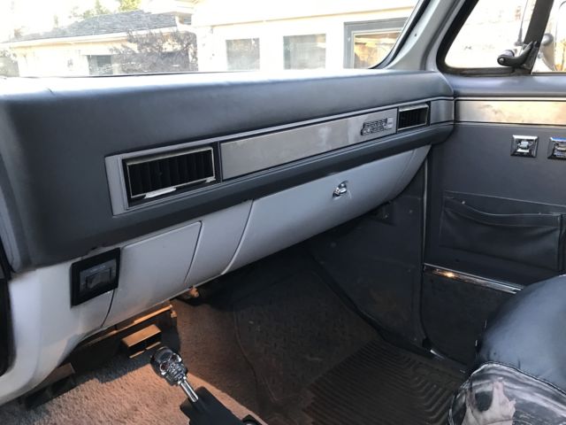 1988 GMC Suburban - photo 12
