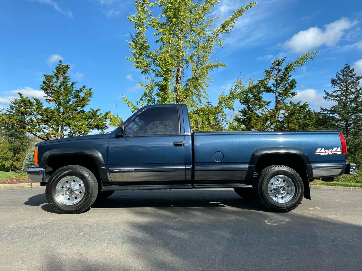 1988 GMC Sierra 3500 Regular Cab Long Bed 7.4L V8 454 65k original miles 4x4 1988 GMC Sierra 3500