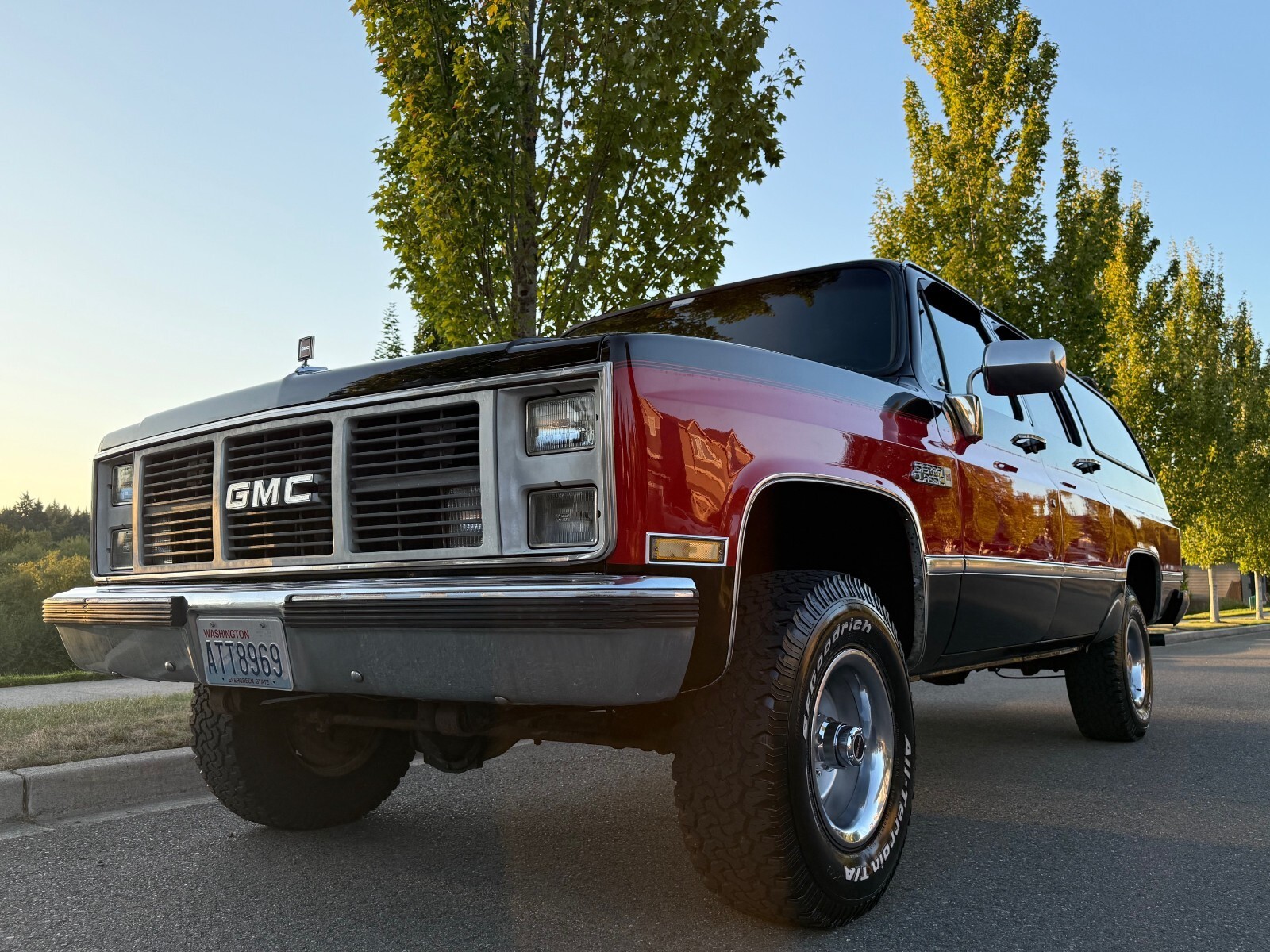 1988 GMC Suburban Suburban 4x4 100% Rust Free - photo 11