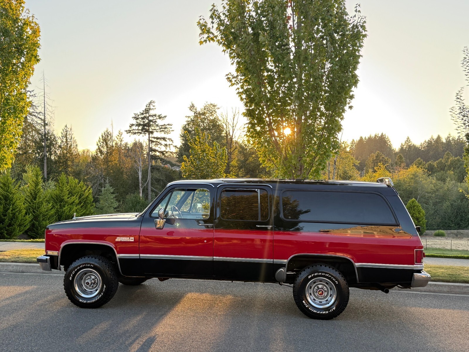 1988 GMC Suburban Suburban 4x4 100% Rust Free - photo 5