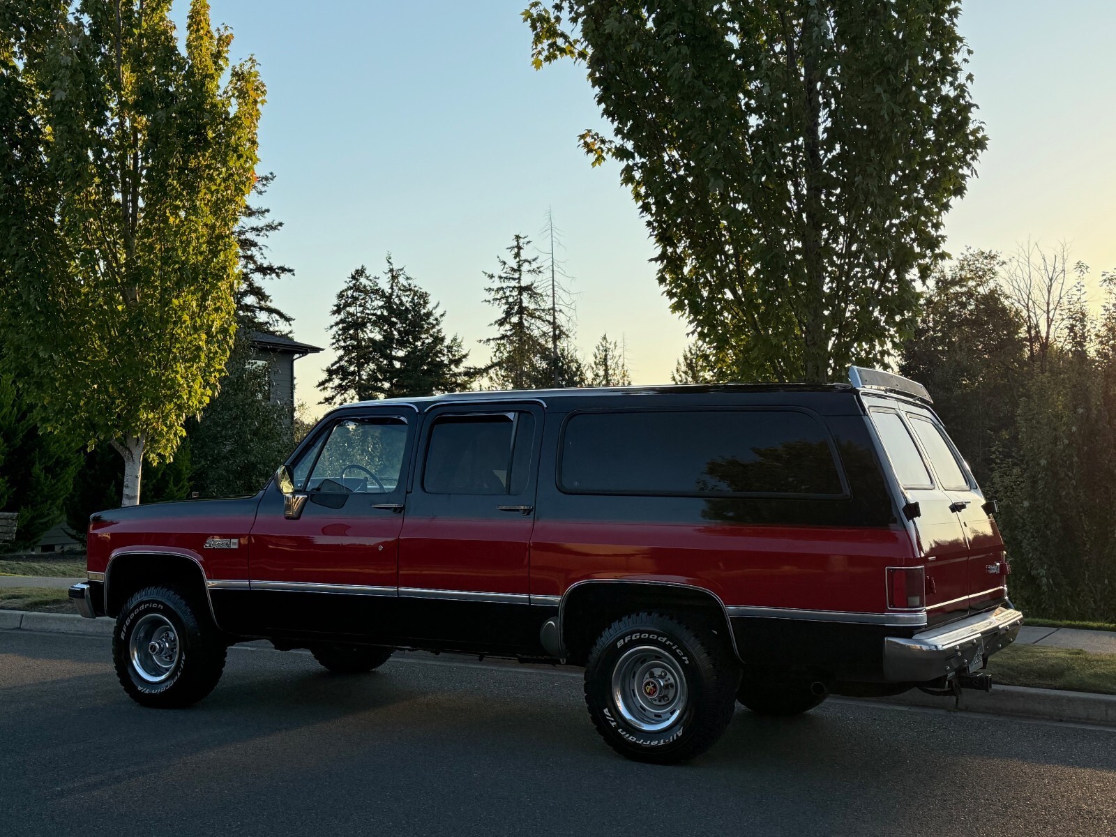 1988 GMC Suburban Suburban 4x4 100% Rust Free - photo 8