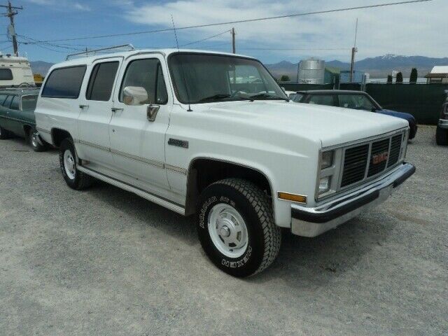 1988 GMC SUBURBAN 4X4 ALL ORIGINAL CALIFORNIA TRUCK ALL POWER OPTIONS REAR AIR 1988 GMC Suburban