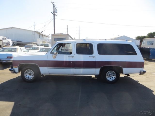 1988 GMC Suburban - photo 2
