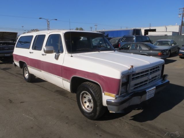 1988 GMC Suburban - photo 8