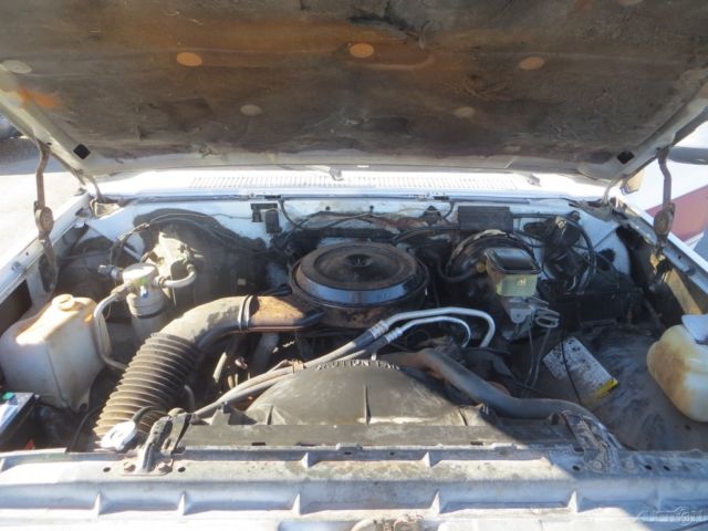 1988 GMC Suburban - photo 9