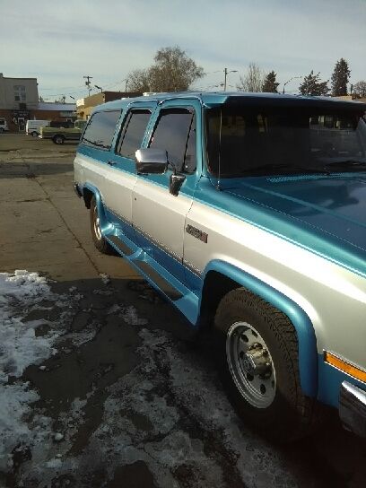 1988 GMC Suburban blue - photo 4