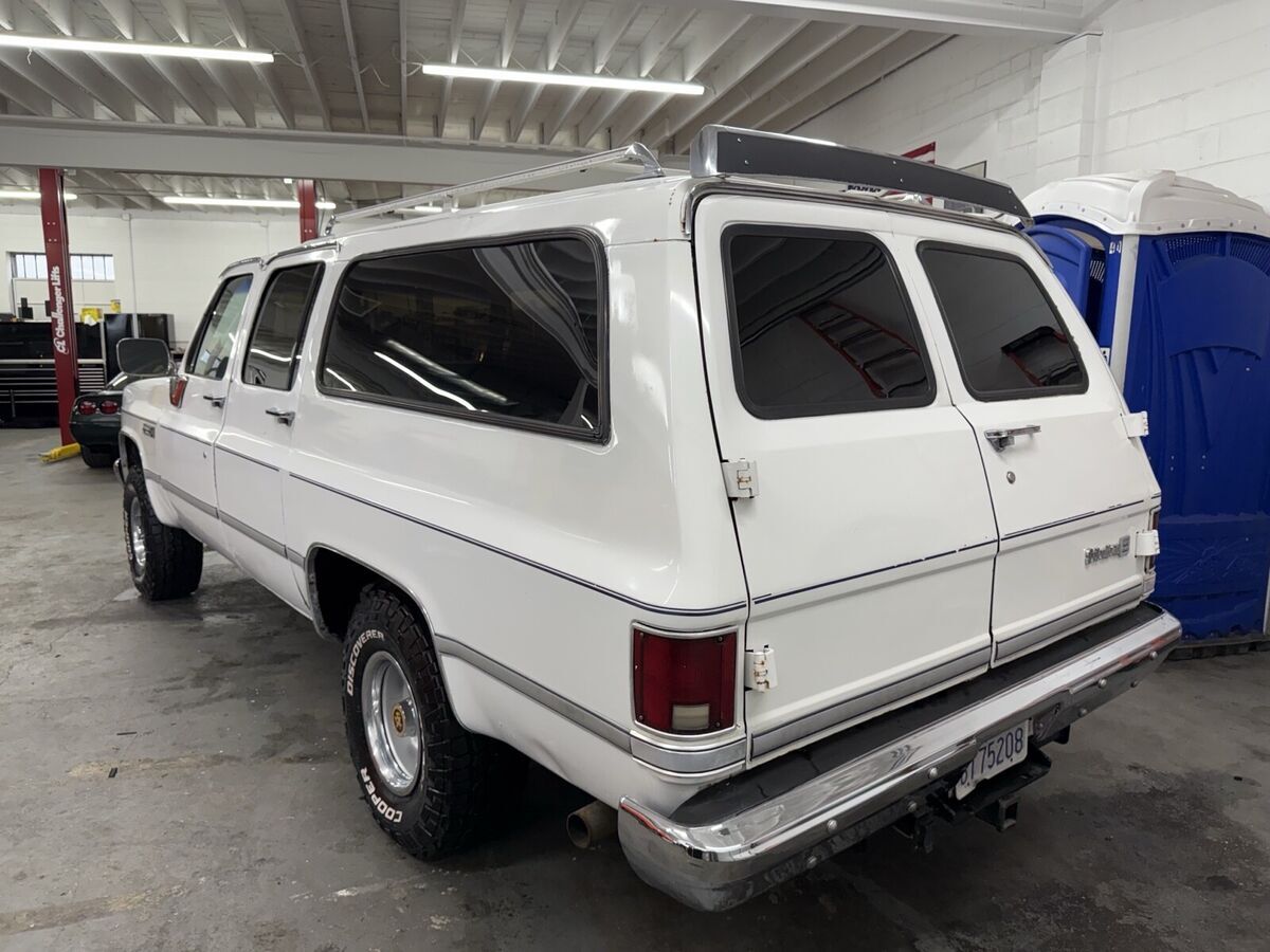 1988 GMC Suburban Sierra Classic - photo 9
