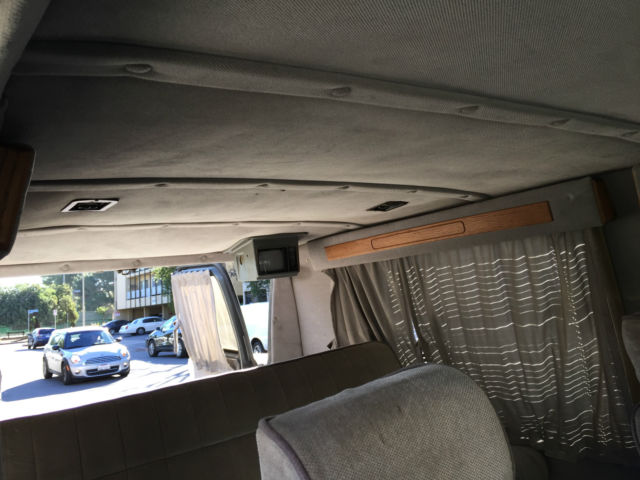 1988 GMC Vandura - photo 10