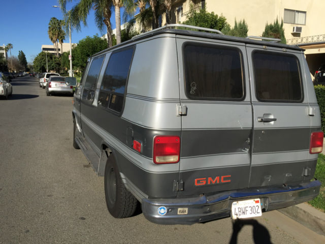 1988 GMC Vandura - photo 12