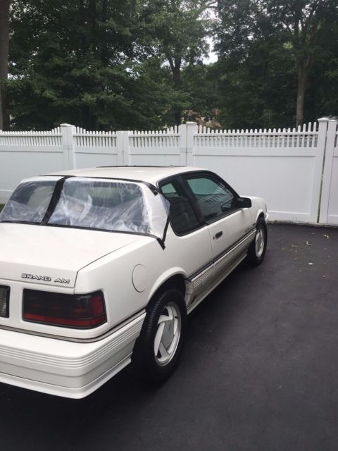 1988 Pontiac Grand Am SE Turbo - photo 6