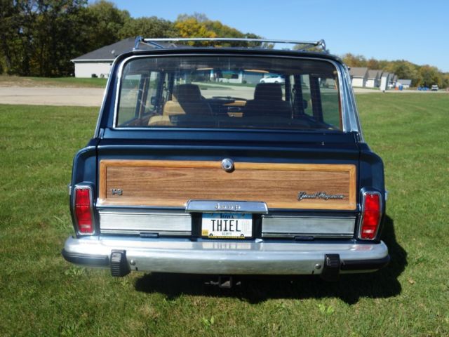 1988 Jeep Wagoneer - photo 2