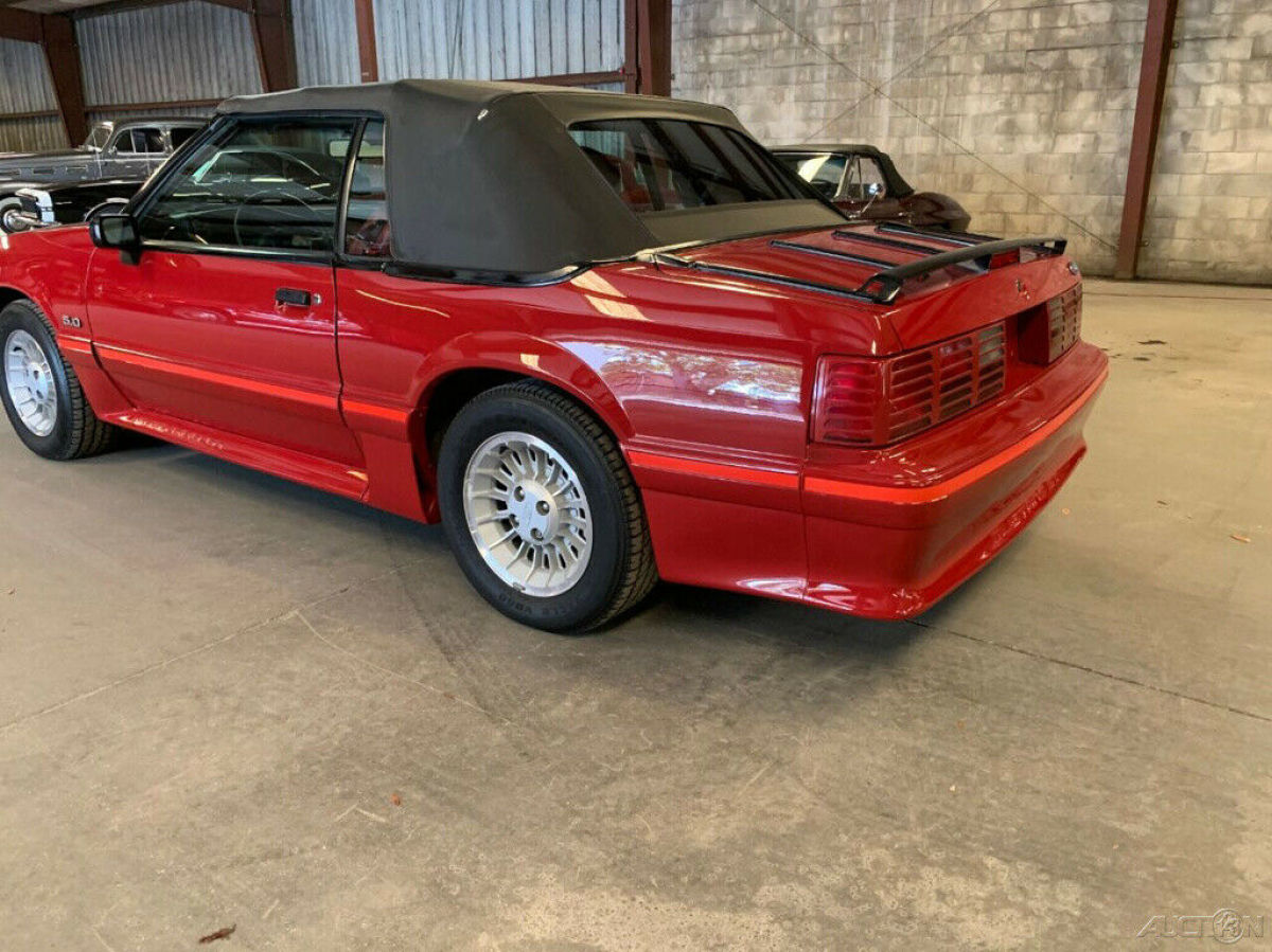 1988 Ford Mustang GT 2dr Convertible - photo 9
