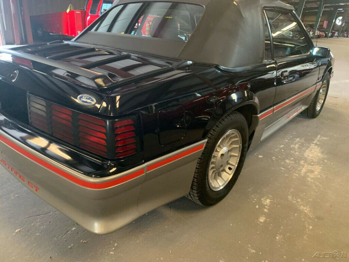 1988 Ford Mustang GT 2dr Convertible - photo 7