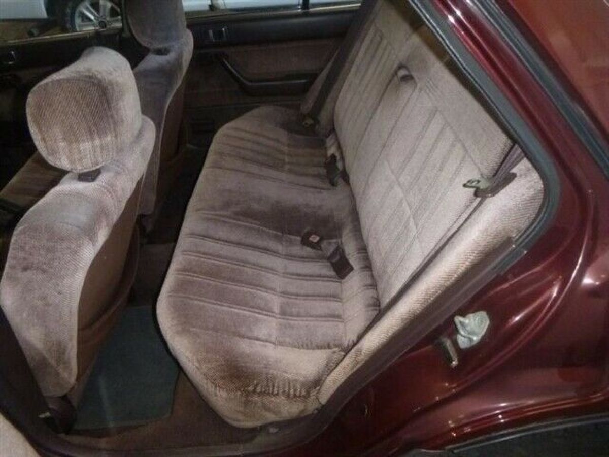 1988 Honda Accord LX 4dr Sedan - photo 10