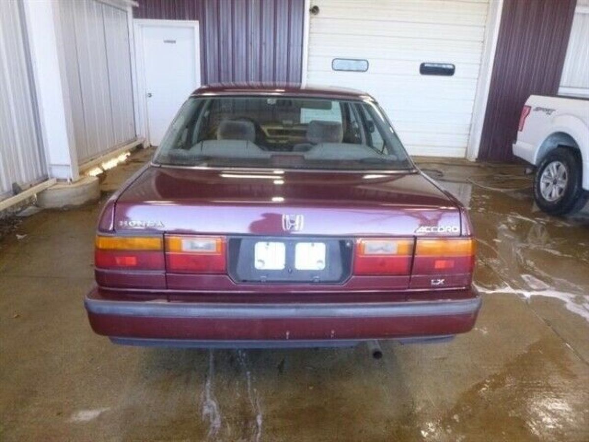 1988 Honda Accord LX 4dr Sedan - photo 5