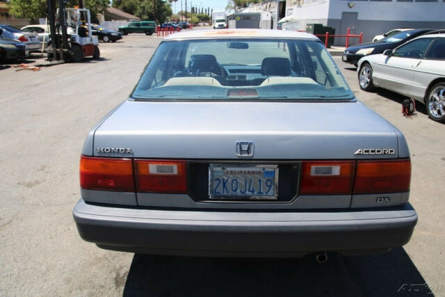 1988 Honda Accord DX - photo 4