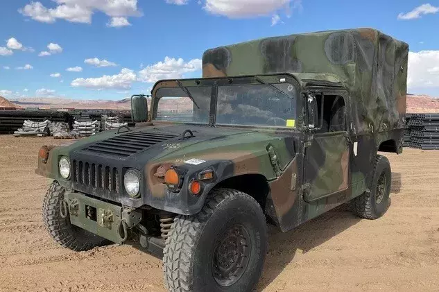 1988 Hummer H1, Humvee - Am General HMMWV. 6.5 L. , 4 speed automatic with P. 1980 Hummer H1