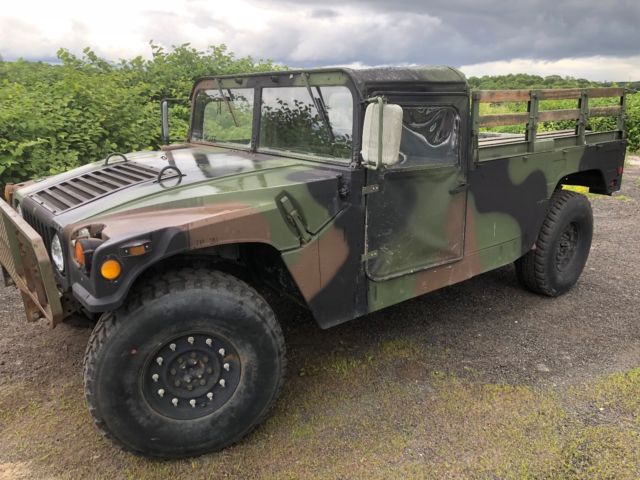 1988 Hummer H1 HUMVEE Pick up truck 1988 Hummer H1
