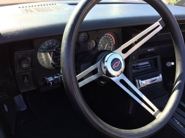 1988 Chevrolet Camaro convertible - photo 11