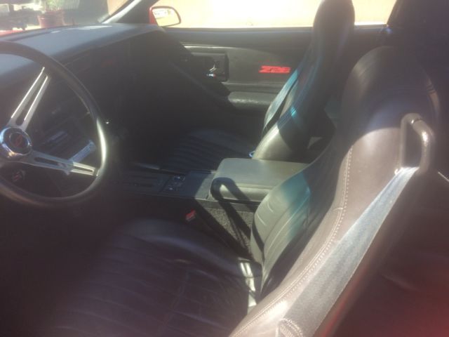 1988 Chevrolet Camaro convertible - photo 7